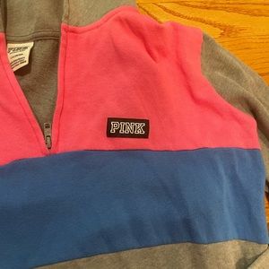 Victoria Secret’s PINK Pullover‎ Large